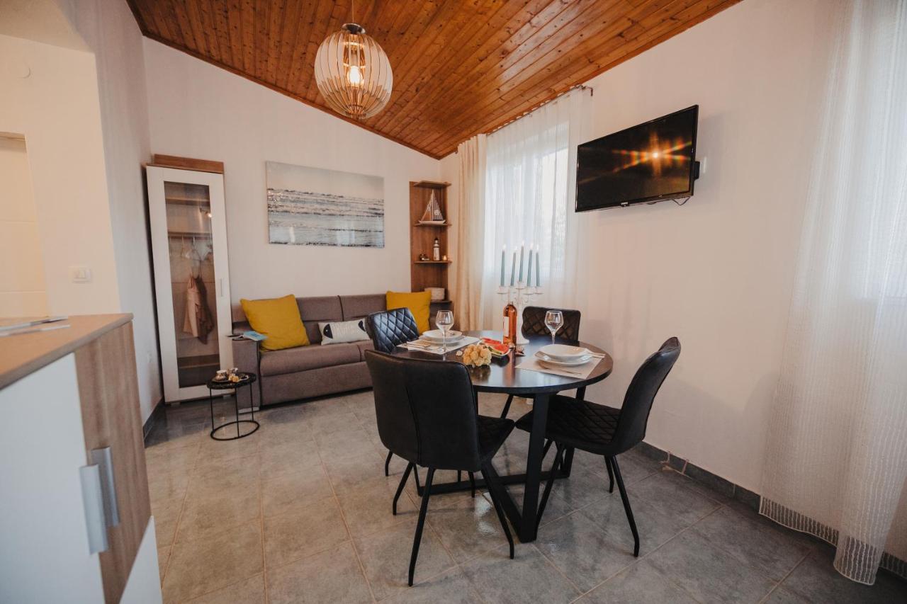 Studio Apartmant Tonka 시베니크 외부 사진