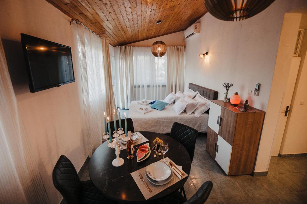 Studio Apartmant Tonka 시베니크 외부 사진