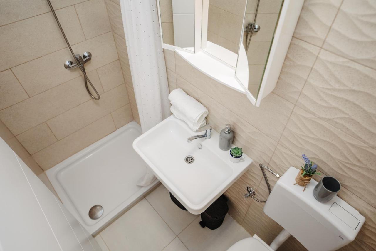 Studio Apartmant Tonka 시베니크 외부 사진