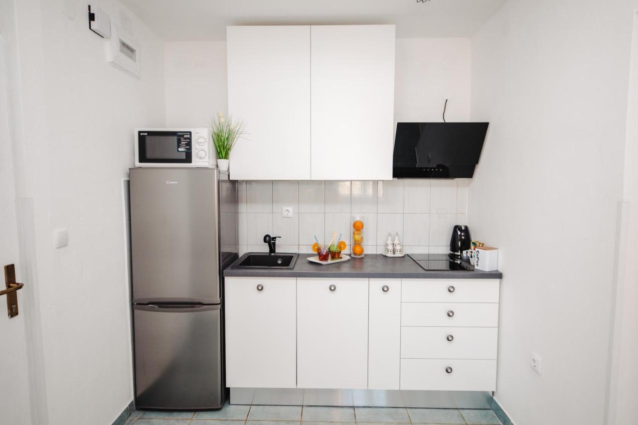 Studio Apartmant Tonka 시베니크 외부 사진